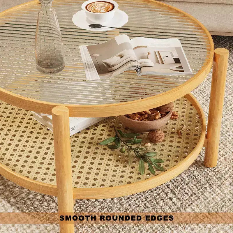 Table basse ronde en rotin avec plateau en verre et cadre en bambou, design à 2 niveaux de rangement, finition naturelle
