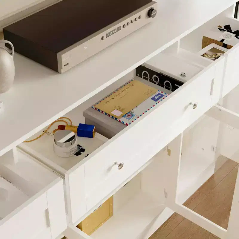 Meuble TV élégant en verre blanc avec étagères intérieures de porte, console multimédia pour salon, meuble TV 3 tiroirs, meuble de rangement de divertissement